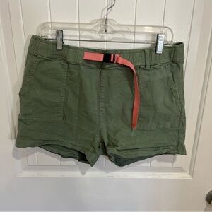 Passenger Green Women's Shorts with Pink Belt Size L EUC Hiking Camping Outdoors
